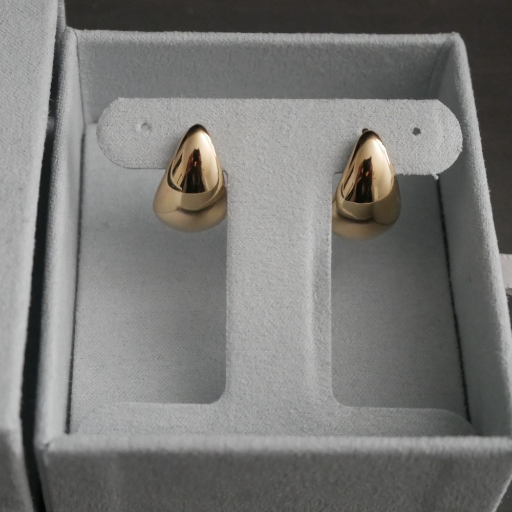 14k Solid Yellow Gold Puff Statement Earrings - image 5